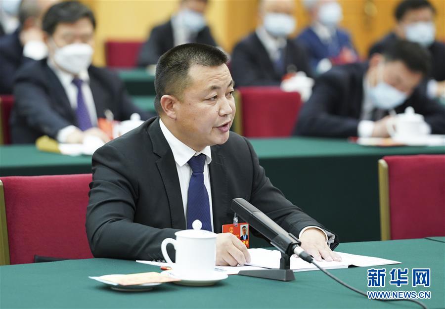 (新华全媒头条·图文互动)(11)从人民中汲取磅礴力量——习近平总书记同出席2020年全国两会人大代表、政协委员共商国是纪实