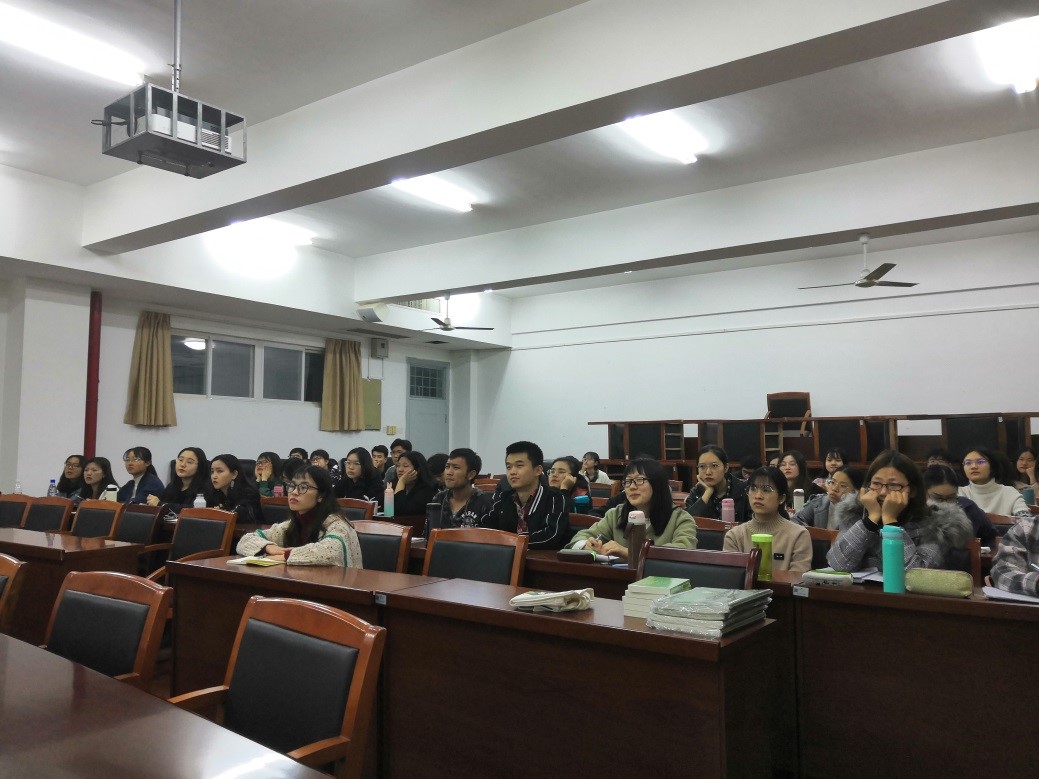 公管院2016级石榴籽考研帮扶活动顺利举行